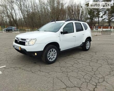 Белый Дачия Duster, объемом двигателя 1.6 л и пробегом 193 тыс. км за 9800 $, фото 2 на Automoto.ua