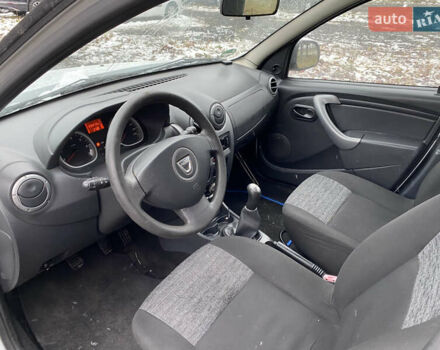 Білий Дачія Duster, об'ємом двигуна 1.6 л та пробігом 233 тис. км за 7100 $, фото 10 на Automoto.ua
