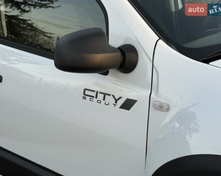 Білий Дачія Duster, об'ємом двигуна 1.5 л та пробігом 182 тис. км за 8999 $, фото 5 на Automoto.ua