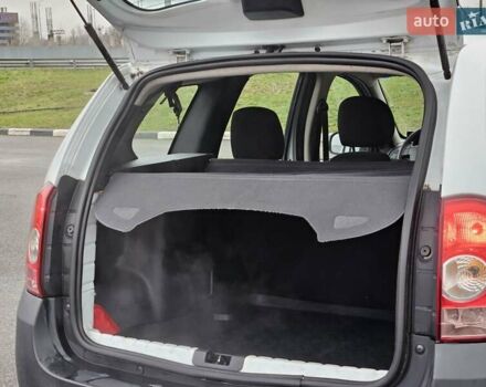 Білий Дачія Duster, об'ємом двигуна 1.6 л та пробігом 122 тис. км за 8300 $, фото 11 на Automoto.ua