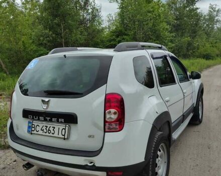 Белый Дачия Duster, объемом двигателя 1.5 л и пробегом 166 тыс. км за 9000 $, фото 4 на Automoto.ua