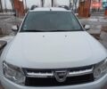 Белый Дачия Duster, объемом двигателя 1.6 л и пробегом 223 тыс. км за 10500 $, фото 1 на Automoto.ua