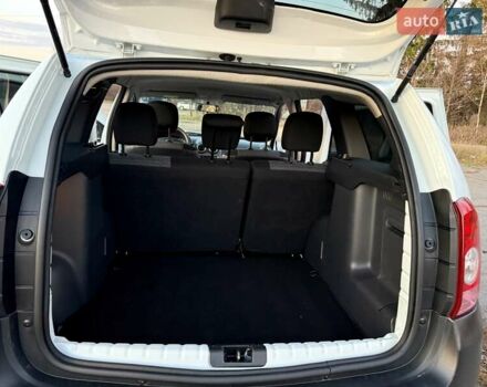 Білий Дачія Duster, об'ємом двигуна 1.5 л та пробігом 182 тис. км за 8999 $, фото 43 на Automoto.ua