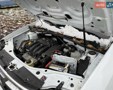 Білий Дачія Duster, об'ємом двигуна 1.6 л та пробігом 233 тис. км за 7100 $, фото 17 на Automoto.ua