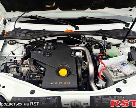 Белый Дачия Duster, объемом двигателя 1.5 л и пробегом 168 тыс. км за 10700 $, фото 12 на Automoto.ua
