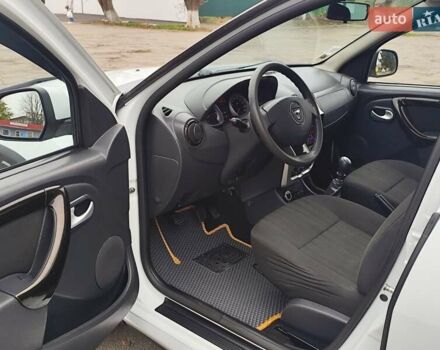 Белый Дачия Duster, объемом двигателя 1.5 л и пробегом 168 тыс. км за 10700 $, фото 25 на Automoto.ua