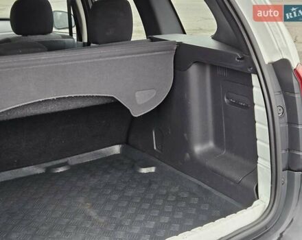 Білий Дачія Duster, об'ємом двигуна 1.6 л та пробігом 122 тис. км за 8300 $, фото 16 на Automoto.ua