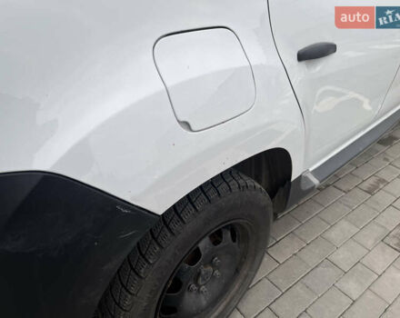 Білий Дачія Duster, об'ємом двигуна 1.6 л та пробігом 223 тис. км за 6500 $, фото 7 на Automoto.ua