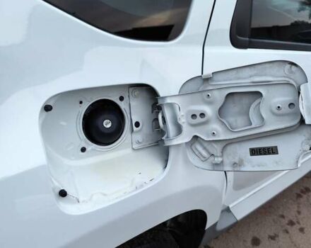Білий Дачія Duster, об'ємом двигуна 1.5 л та пробігом 221 тис. км за 8900 $, фото 17 на Automoto.ua