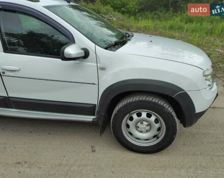 Белый Дачия Duster, объемом двигателя 1.5 л и пробегом 166 тыс. км за 9000 $, фото 14 на Automoto.ua