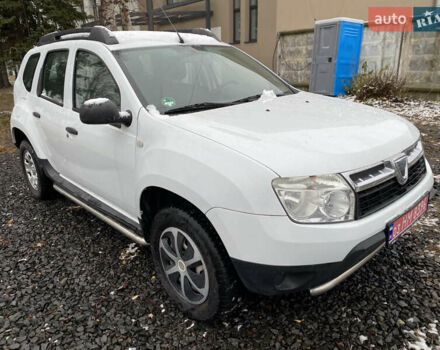 Білий Дачія Duster, об'ємом двигуна 1.6 л та пробігом 233 тис. км за 7100 $, фото 7 на Automoto.ua