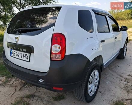 Белый Дачия Duster, объемом двигателя 1.6 л и пробегом 172 тыс. км за 9000 $, фото 13 на Automoto.ua