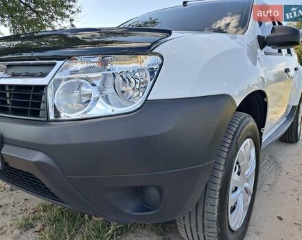 Белый Дачия Duster, объемом двигателя 1.6 л и пробегом 172 тыс. км за 9000 $, фото 7 на Automoto.ua