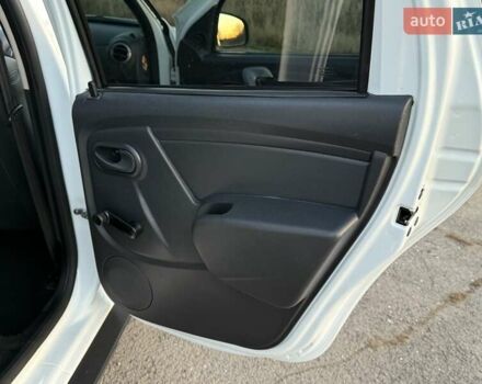 Білий Дачія Duster, об'ємом двигуна 1.5 л та пробігом 182 тис. км за 8999 $, фото 28 на Automoto.ua