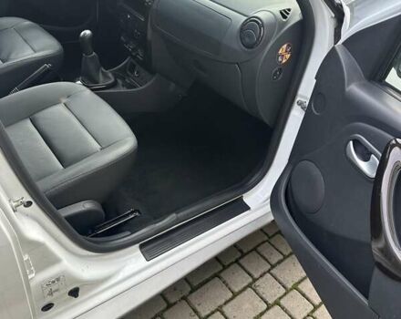 Белый Дачия Duster, объемом двигателя 1.5 л и пробегом 168 тыс. км за 8350 $, фото 19 на Automoto.ua