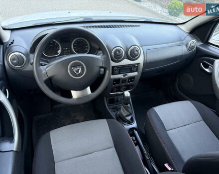 Белый Дачия Duster, объемом двигателя 1.6 л и пробегом 213 тыс. км за 7299 $, фото 17 на Automoto.ua