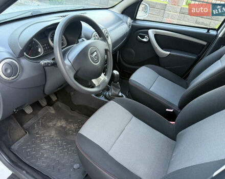 Белый Дачия Duster, объемом двигателя 1.6 л и пробегом 213 тыс. км за 7299 $, фото 11 на Automoto.ua
