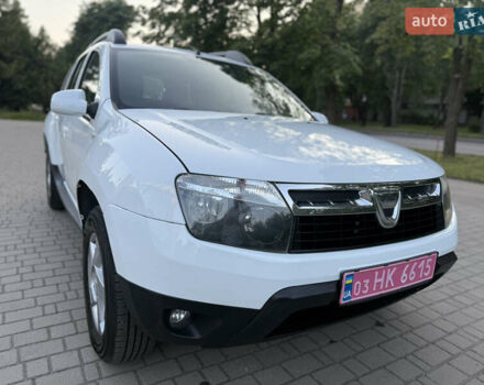 Белый Дачия Duster, объемом двигателя 1.6 л и пробегом 213 тыс. км за 7299 $, фото 2 на Automoto.ua