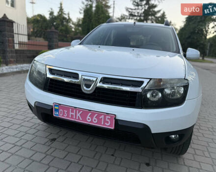 Белый Дачия Duster, объемом двигателя 1.6 л и пробегом 213 тыс. км за 7299 $, фото 1 на Automoto.ua