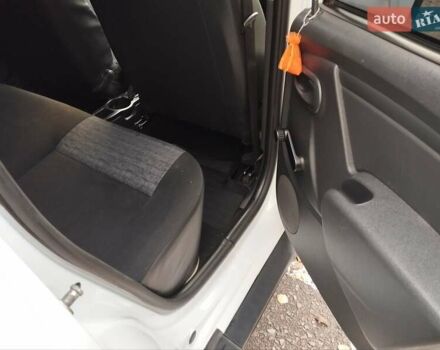 Белый Дачия Duster, объемом двигателя 1.6 л и пробегом 220 тыс. км за 7199 $, фото 12 на Automoto.ua