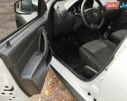 Белый Дачия Duster, объемом двигателя 1.6 л и пробегом 220 тыс. км за 7199 $, фото 10 на Automoto.ua