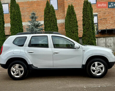 Дачия Duster 2013 в Ровно на Automoto.ua Белый Дачия Duster, объемом двигателя 1.6 л и пробегом 213 тыс. км за 7699 $, фото 5 на Automoto.ua