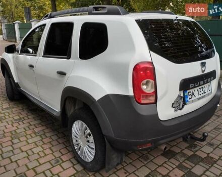Белый Дачия Duster, объемом двигателя 1.6 л и пробегом 220 тыс. км за 7499 $, фото 3 на Automoto.ua