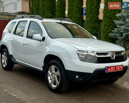 Дачия Duster 2013 в Ровно на Automoto.ua Белый Дачия Duster, объемом двигателя 1.6 л и пробегом 213 тыс. км за 7699 $, фото 3 на Automoto.ua