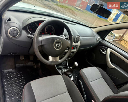 Дачия Duster 2013 в Ровно на Automoto.ua Белый Дачия Duster, объемом двигателя 1.6 л и пробегом 213 тыс. км за 7699 $, фото 16 на Automoto.ua