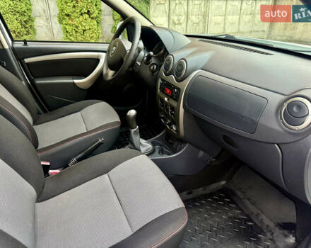 Дачия Duster 2013 в Ровно на Automoto.ua Белый Дачия Duster, объемом двигателя 1.6 л и пробегом 213 тыс. км за 7699 $, фото 27 на Automoto.ua