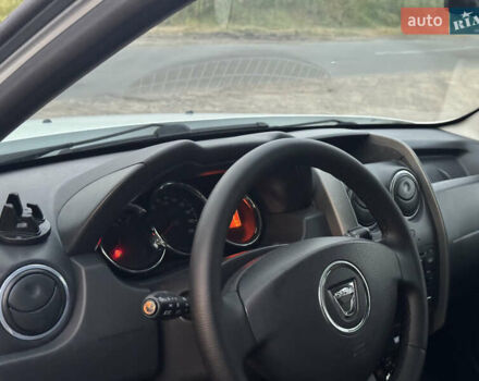 Белый Дачия Duster, объемом двигателя 1.5 л и пробегом 259 тыс. км за 9100 $, фото 15 на Automoto.ua