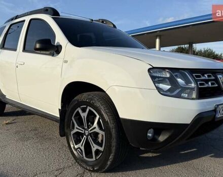 Белый Дачия Duster, объемом двигателя 1.46 л и пробегом 180 тыс. км за 10000 $, фото 6 на Automoto.ua