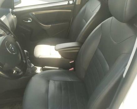 Белый Дачия Duster, объемом двигателя 1.2 л и пробегом 85 тыс. км за 8500 $, фото 25 на Automoto.ua