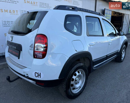 Белый Дачия Duster, объемом двигателя 1.6 л и пробегом 203 тыс. км за 9950 $, фото 6 на Automoto.ua