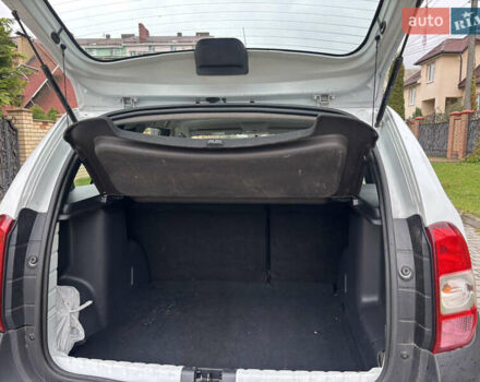 Белый Дачия Duster, объемом двигателя 1.5 л и пробегом 259 тыс. км за 8650 $, фото 20 на Automoto.ua