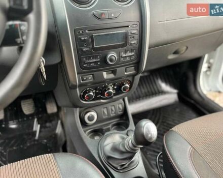 Белый Дачия Duster, объемом двигателя 1.6 л и пробегом 220 тыс. км за 10600 $, фото 14 на Automoto.ua
