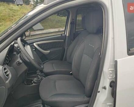 Белый Дачия Duster, объемом двигателя 1.5 л и пробегом 186 тыс. км за 9950 $, фото 9 на Automoto.ua