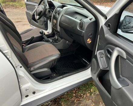 Білий Дачія Duster, об'ємом двигуна 1.6 л та пробігом 219 тис. км за 10700 $, фото 16 на Automoto.ua