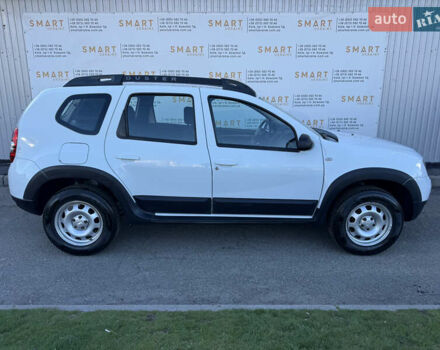 Белый Дачия Duster, объемом двигателя 1.6 л и пробегом 203 тыс. км за 9950 $, фото 4 на Automoto.ua