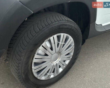 Белый Дачия Duster, объемом двигателя 1.5 л и пробегом 259 тыс. км за 9100 $, фото 38 на Automoto.ua