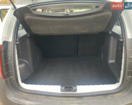 Белый Дачия Duster, объемом двигателя 1.5 л и пробегом 263 тыс. км за 9800 $, фото 12 на Automoto.ua