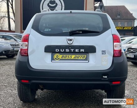 Белый Дачия Duster, объемом двигателя 1.5 л и пробегом 152 тыс. км за 9999 $, фото 4 на Automoto.ua