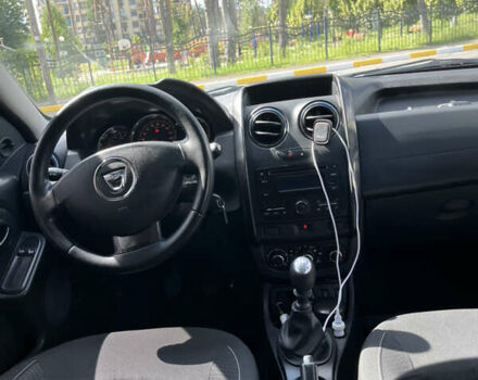 Белый Дачия Duster, объемом двигателя 1.5 л и пробегом 175 тыс. км за 11800 $, фото 8 на Automoto.ua