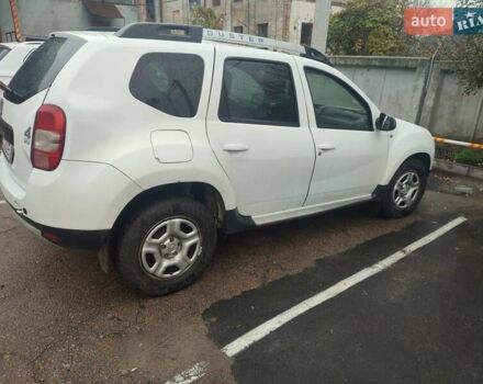 Белый Дачия Duster, объемом двигателя 1.5 л и пробегом 200 тыс. км за 9500 $, фото 1 на Automoto.ua