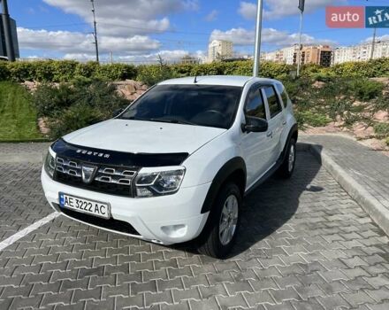 Дачия Duster 2015 в Днепре (Днепропетровске) на Automoto.ua Белый Дачия Duster, объемом двигателя 1.6 л и пробегом 170 тыс. км за 9300 $, фото 3 на Automoto.ua