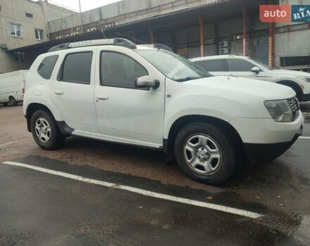 Белый Дачия Duster, объемом двигателя 1.5 л и пробегом 200 тыс. км за 9500 $, фото 4 на Automoto.ua