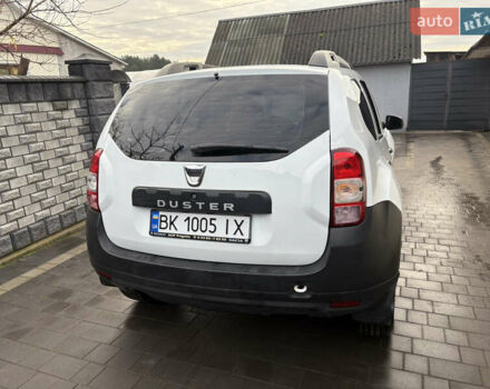Белый Дачия Duster, объемом двигателя 1.6 л и пробегом 161 тыс. км за 9399 $, фото 4 на Automoto.ua