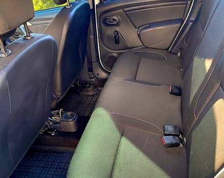 Белый Дачия Duster, объемом двигателя 1.5 л и пробегом 230 тыс. км за 10800 $, фото 4 на Automoto.ua