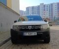 Белый Дачия Duster, объемом двигателя 1.6 л и пробегом 165 тыс. км за 9900 $, фото 2 на Automoto.ua