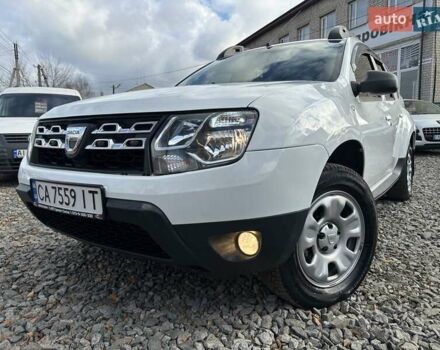 Белый Дачия Duster, объемом двигателя 1.5 л и пробегом 271 тыс. км за 10700 $, фото 1 на Automoto.ua
